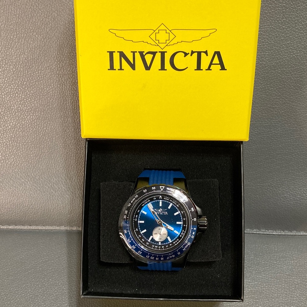 49300 - INVICTA Aviator
Men 50mm Stainless Steel Black Blue dial VD78 Quartz - Picture 3 of 8